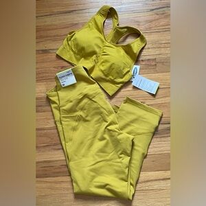 Old Navy Go Dry Elevate crop leggings/sports bra SET. NWT. Lime green, size M.